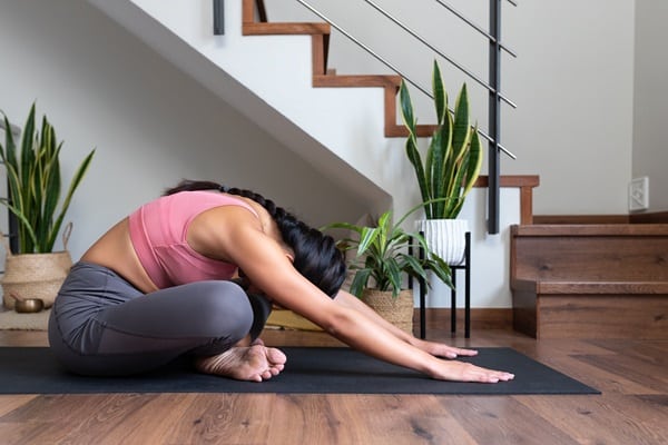 Simple Stretches for Easing Lower Back Pain - RecreationTime.net